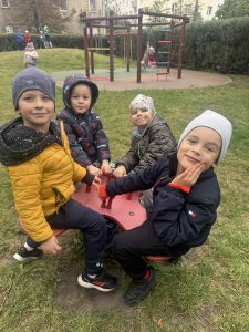 Read more about the article Zabawy w ogrodzie Tropicieli