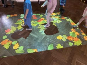 Read more about the article Zabawy na magicznym dywanie u Odkrywców